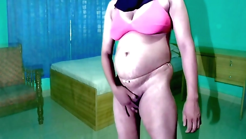 Amateur solo female with big boobs fucked by her friend