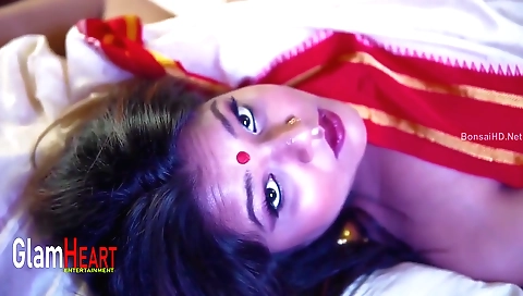Indian hottie with big boobs is horny and ready to fuck
