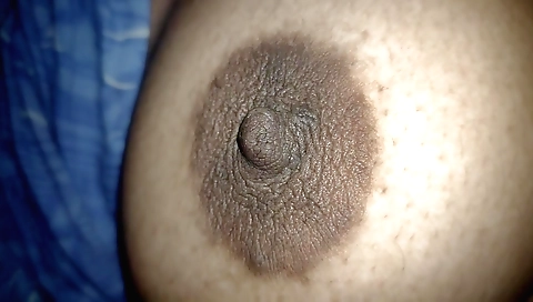 Indian girl has a pretty face in a nice homemade handjob video