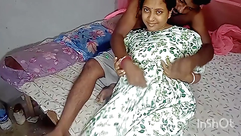 Hindu brunette plays hairy sex on bed in hind udo 3x videos