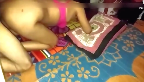 A great booty and a smiley face on a hot young chick