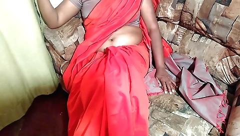 Indian bhabhi dammi girl in red clothes and leather shorts