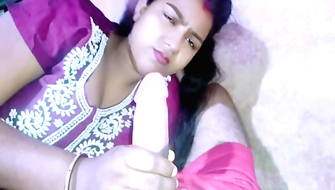 Indian brunette stepbrother gets creampie in homemade vid