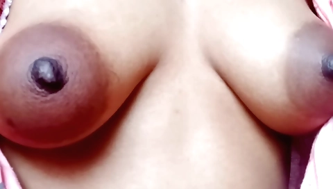 Indian girl with big tits shows her skills in solo