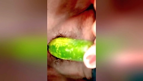 Indian sex toy video of amateur girl playing cumineral and toy