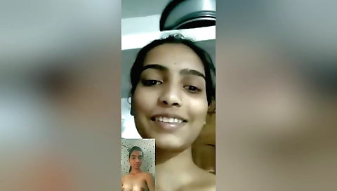 Indian solo girl shows her beautiful boobies on webcam