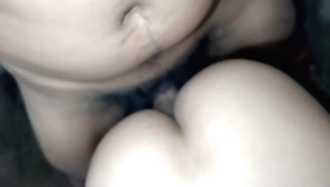Hot water fucking and hot pussy fucking in amateur sex video