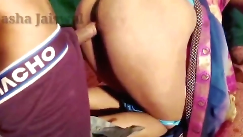 Big-assed brunette indian bhabhi gets wet for the first time
