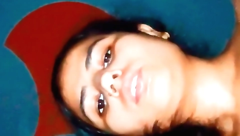 Indian slut 18+ with a big ass doing hardcore solo sex