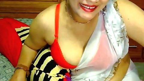 Solo masturbation video of a hot babe with big boobs