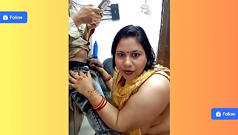 Indian bhabhi with big booty 18+ makes a hot hd vid
