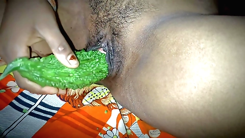 Amateur solo video with hairy babe fucking with dildo