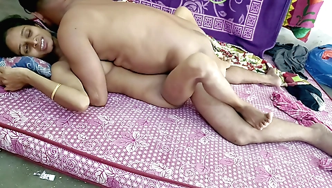 Indian housewife shows her body on camera in POV video