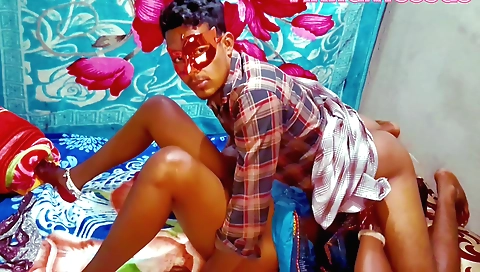 Indian teen makes out with a dude on her shaved pussy