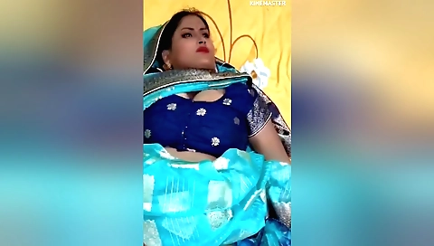 Indian brunette girl gives a hot blowjob to her boyfriend
