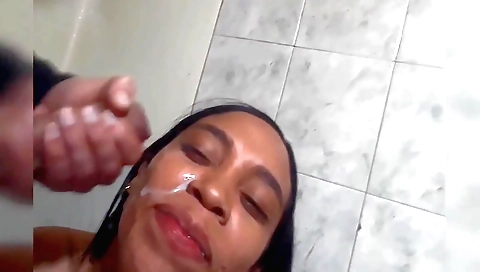 Indian amateur beauty gives a blowjob to her friend