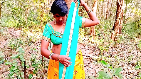 Busty stepdaughter gets fucked outdoor in the jungle