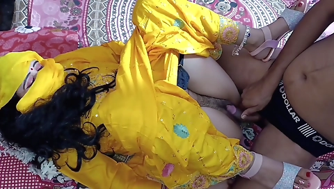 Hot indian woman with hairy pussy 0000f3f3b00a5e0237b8f4320327b34e