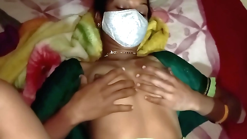 Indian housewife with a hot body sucks and fucks in bedroom
