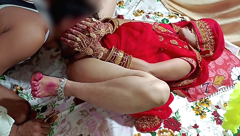 Indian brunette fucked and made to cum in the house