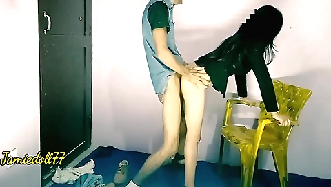Hot teen video girl gets a package as a delivery boy