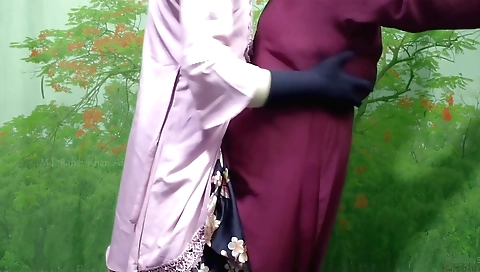 Indian amateur couple makes love to each other today