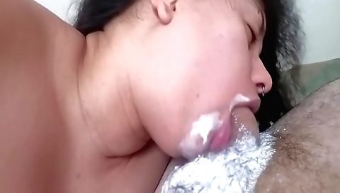 Indian porn actress gets deepthroat and facial sex